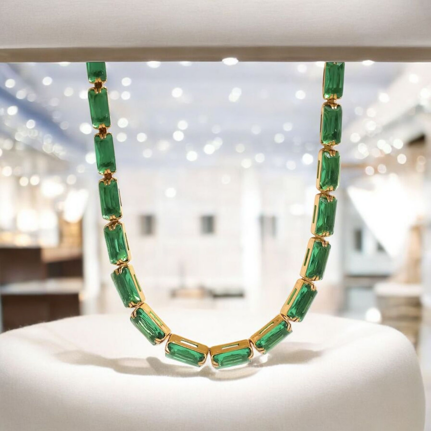 Amira Emerald Stone Necklace