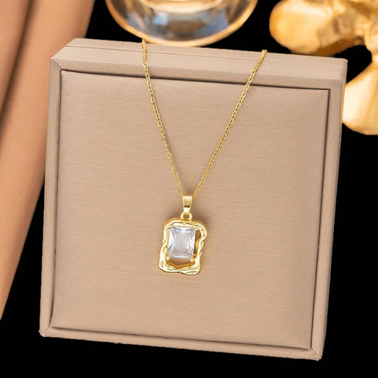 Elena crystal Necklace