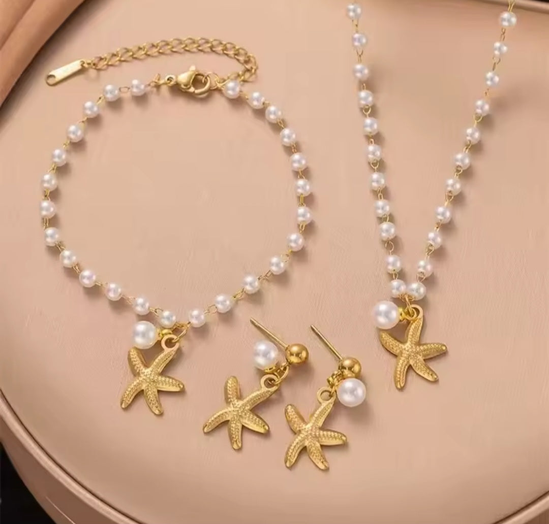 Dainty Pearl Set