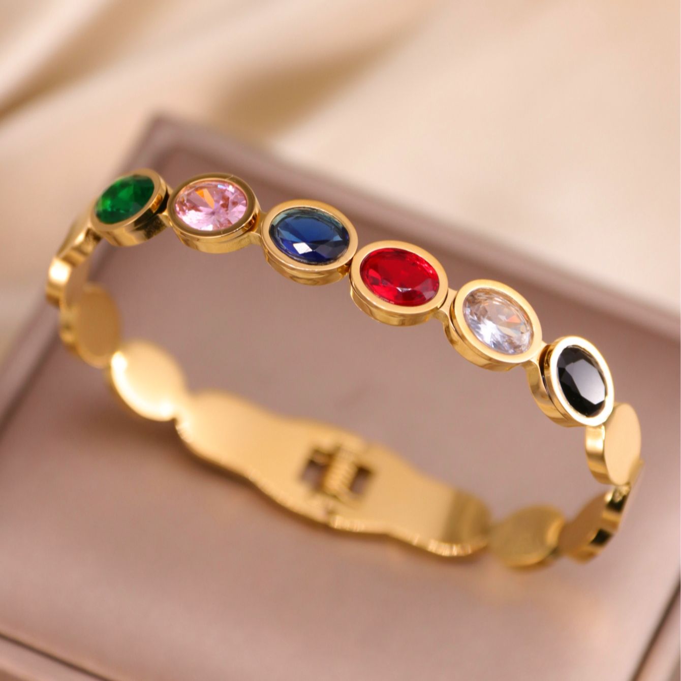 Iris gemstone Bangle