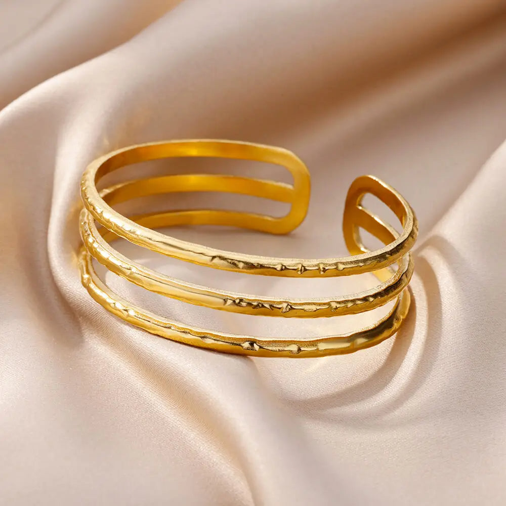 Aura Triple-Band Cuff