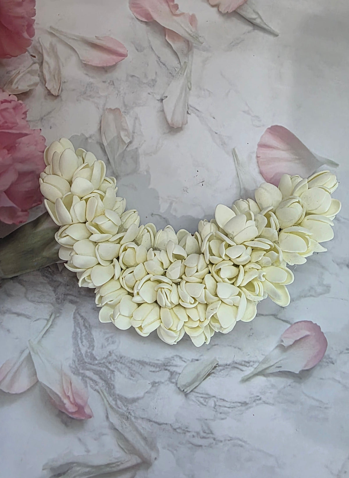 Festive Moon look alike jasmine flower - Aligator clip
