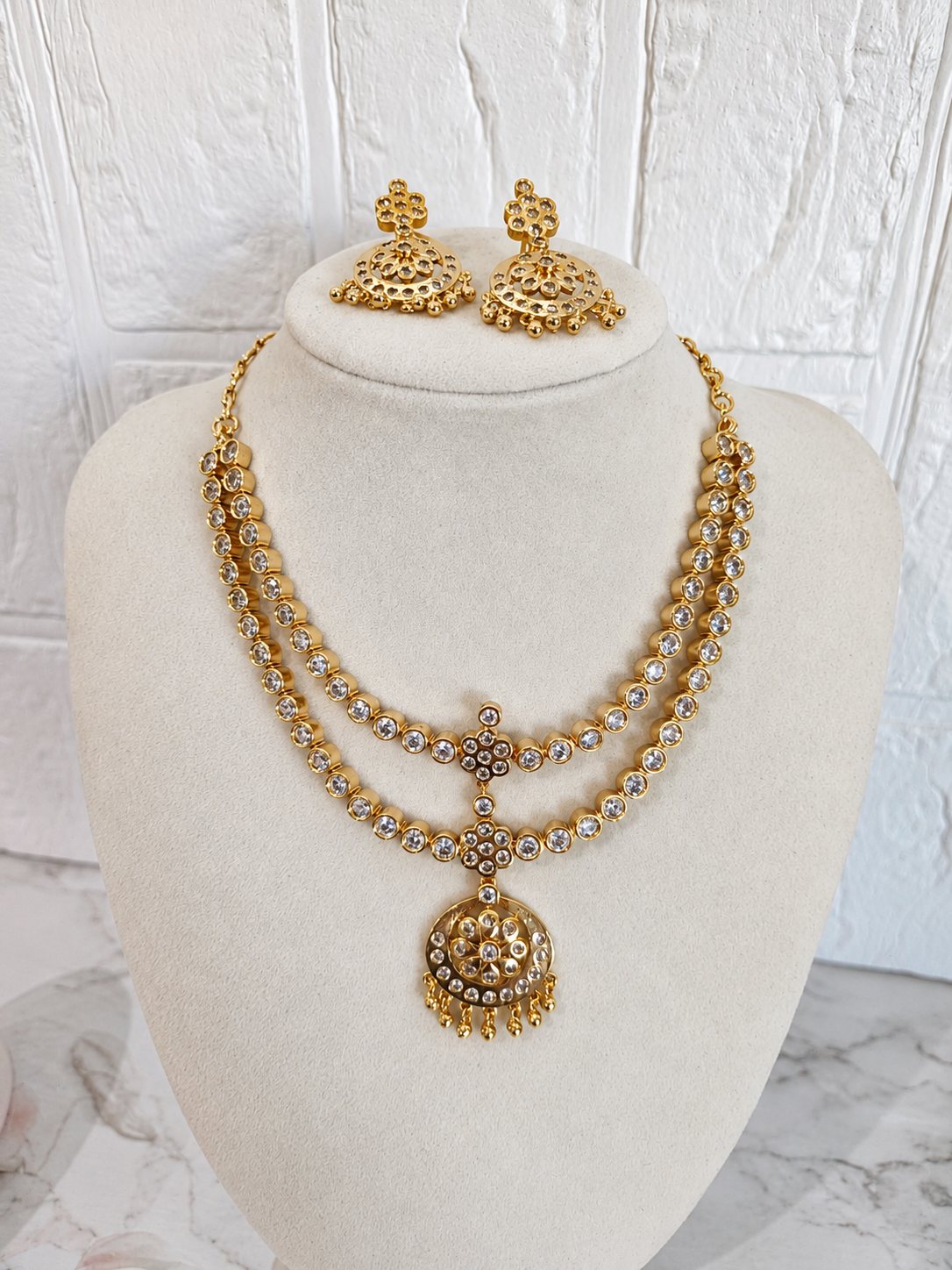Vintage Inspired layered Attigai